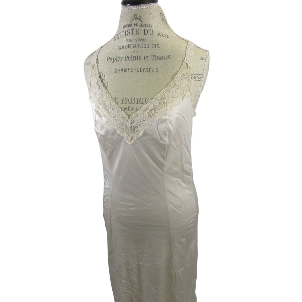 Vintage Maidenform Something Special Slip size 36 Nude